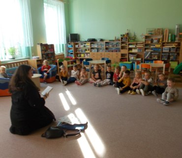 Četba z knihy O Křemílkovi a Vochomůrkovi - program knihovny z Kutné Hory