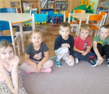 Četba z knihy O Křemílkovi a Vochomůrkovi - program knihovny z Kutné Hory
