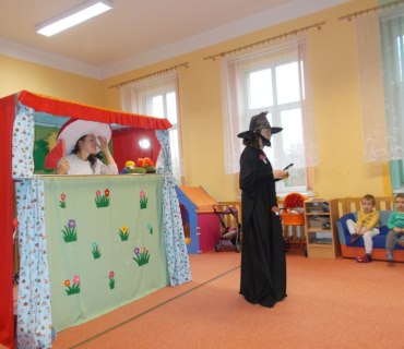 Začátek školního roku - divadlo v MŠ